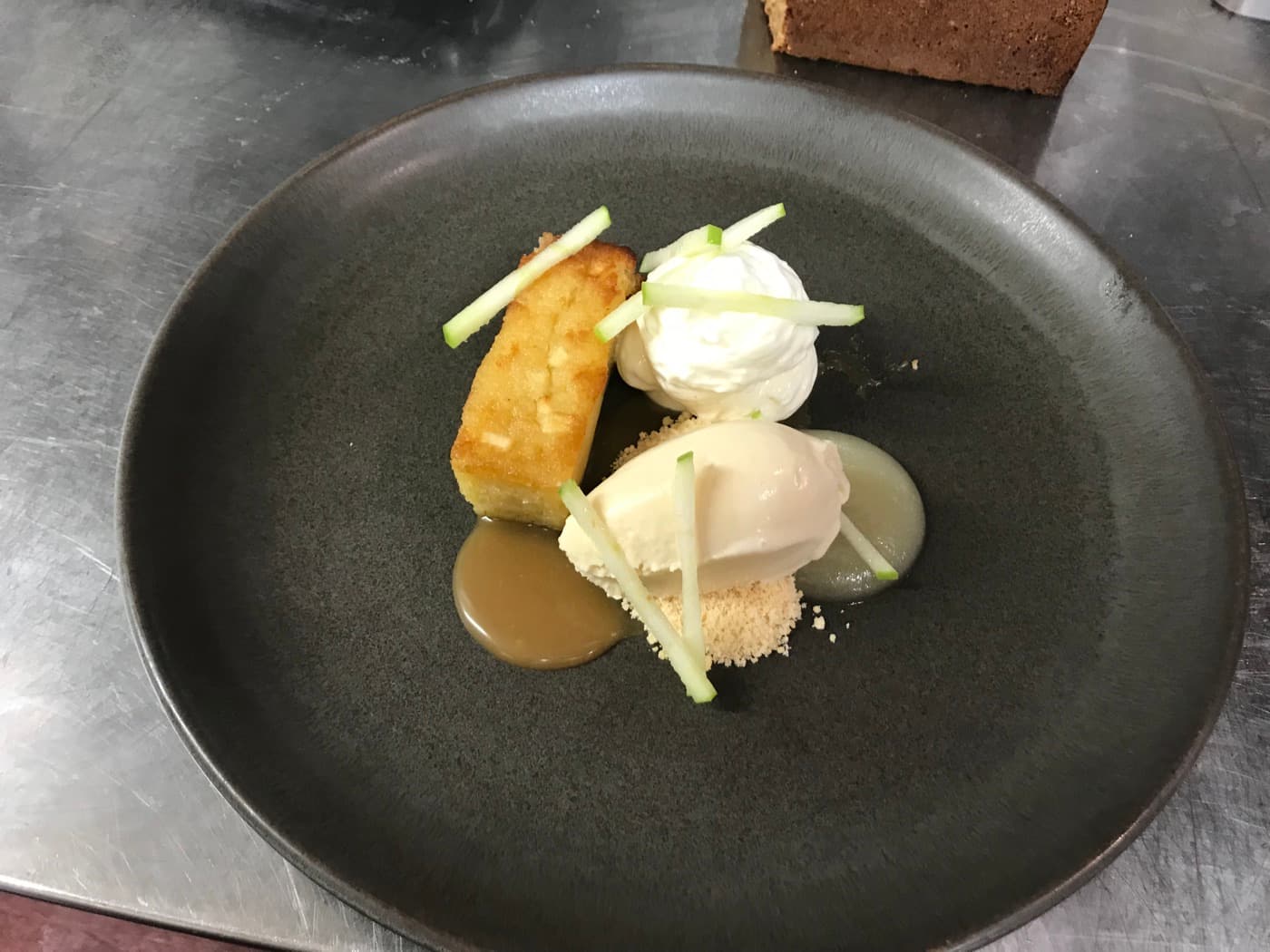 Apple cake